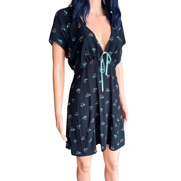 NWT Free People Everyone's Favorite Mini Dress S Black Floral Tie Front Boho - Picture 5 of 8
